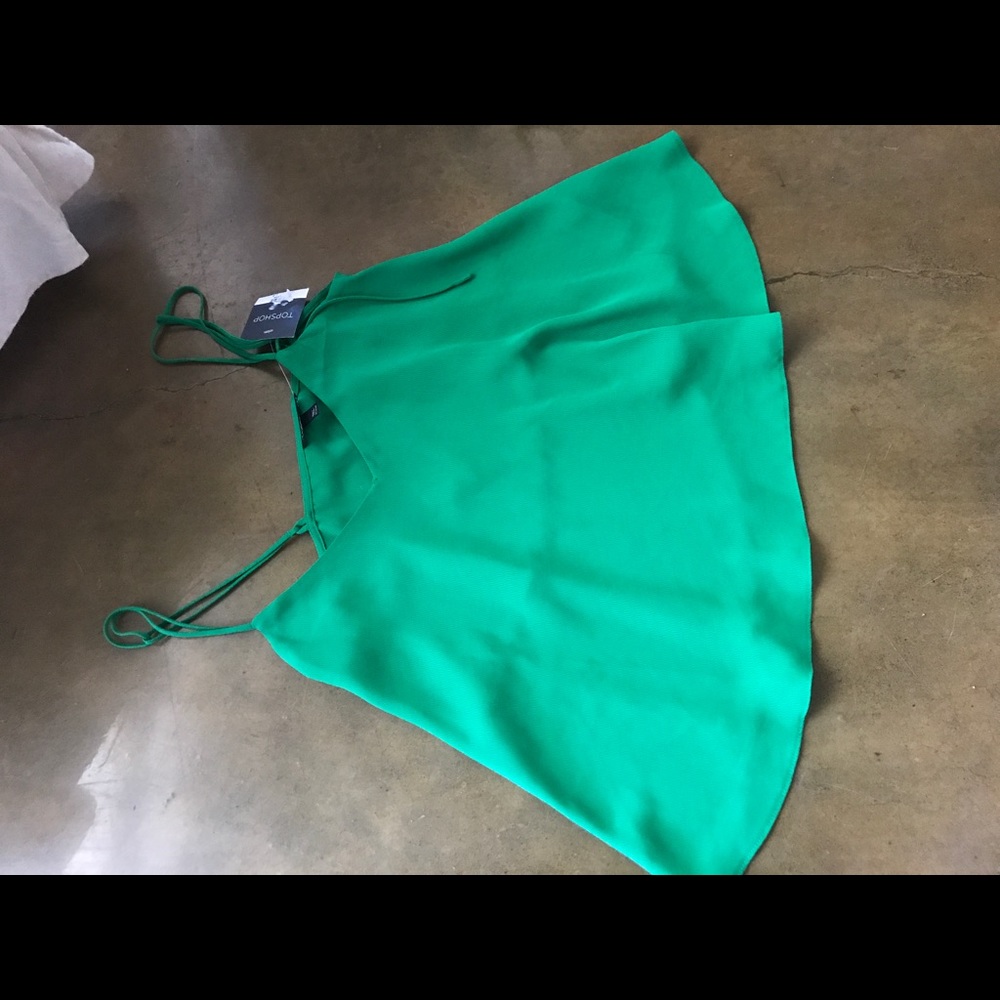 NWT top shop cropped flowy top